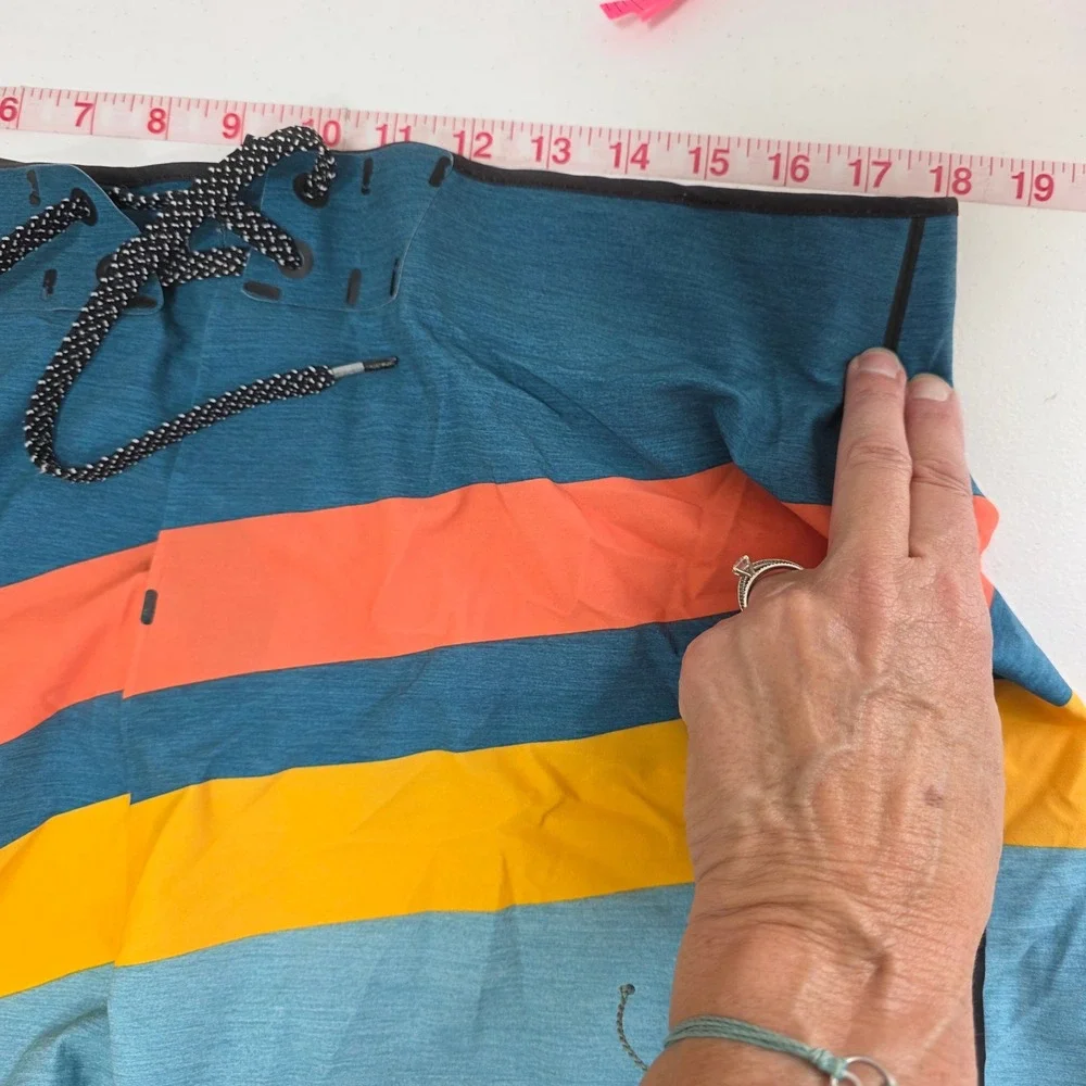Rip Curl Mirage Mens 34 Board Shorts Teal Blue Orange Yellow Striped Surf Grip‎